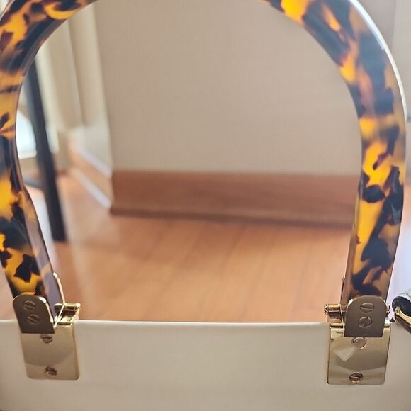 Fendi Medium Sunshine Tote Bag (White) - Picture 3 of 16